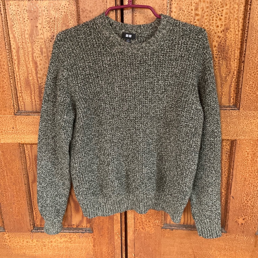 Uniqlo Sweater